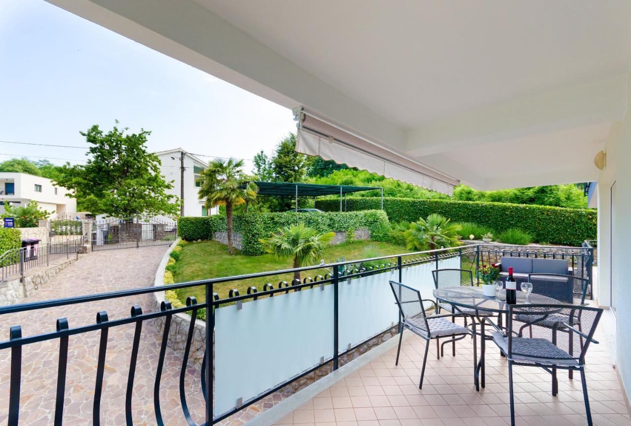 Apartments Marijana Ičići Εξωτερικό φωτογραφία