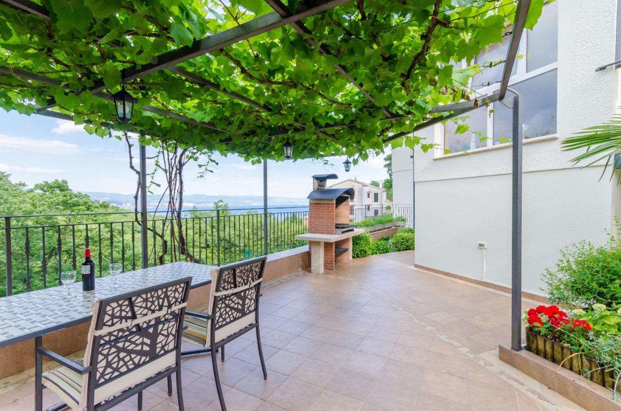 Apartments Marijana Ičići Εξωτερικό φωτογραφία
