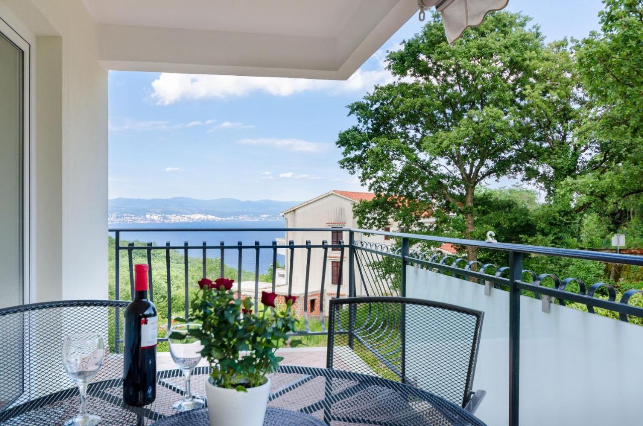 Apartments Marijana Ičići Εξωτερικό φωτογραφία