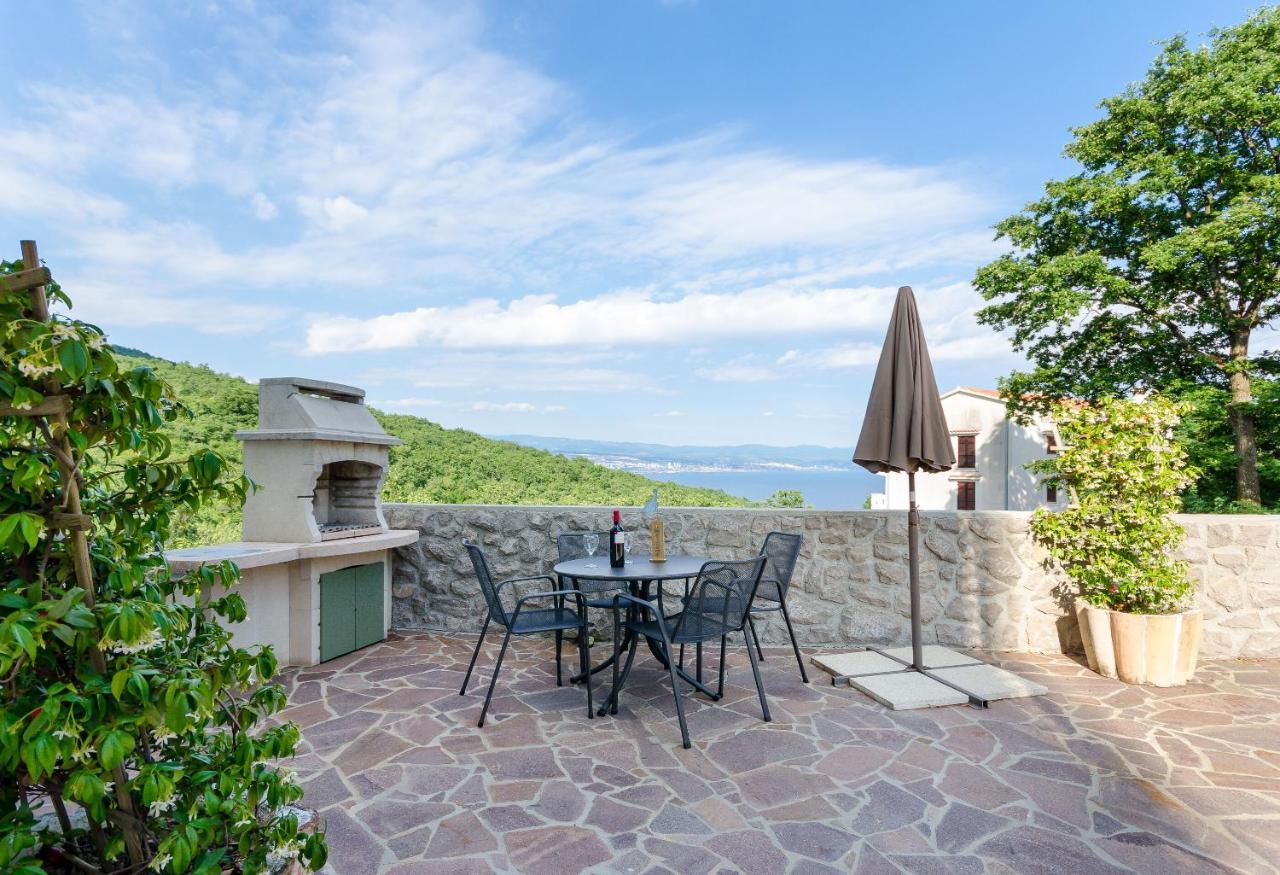 Apartments Marijana Ičići Εξωτερικό φωτογραφία