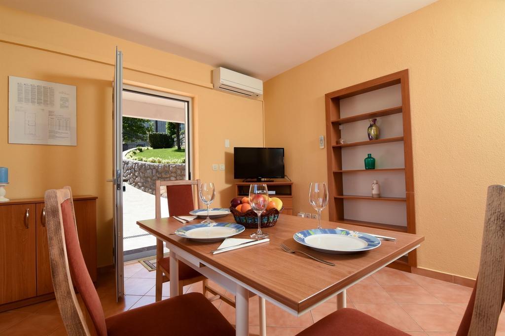 Apartments Marijana Ičići Εξωτερικό φωτογραφία