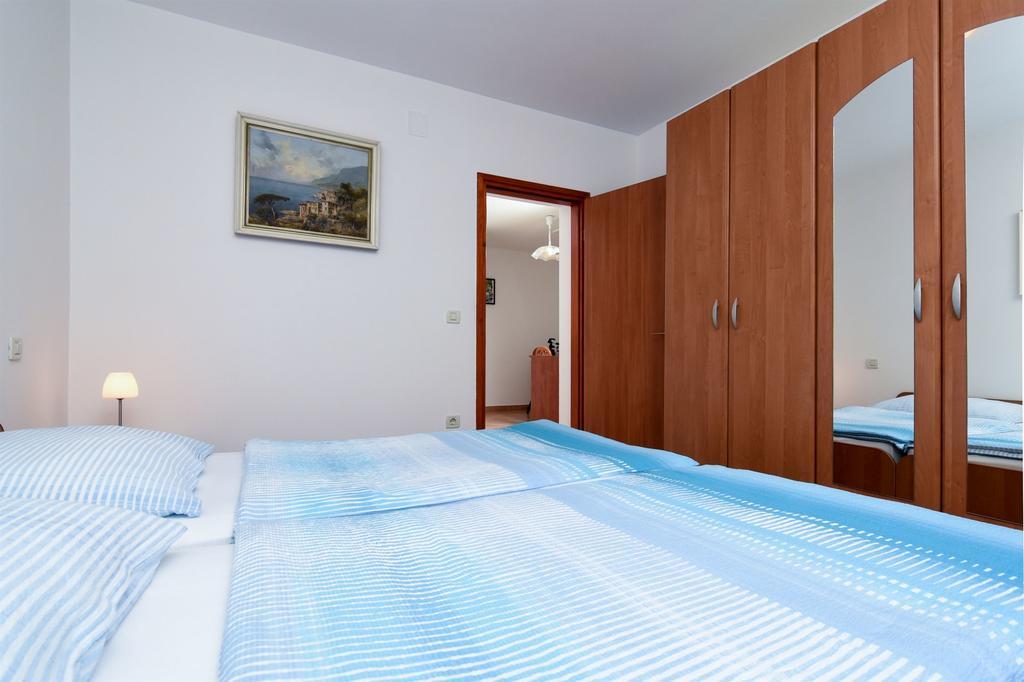 Apartments Marijana Ičići Εξωτερικό φωτογραφία